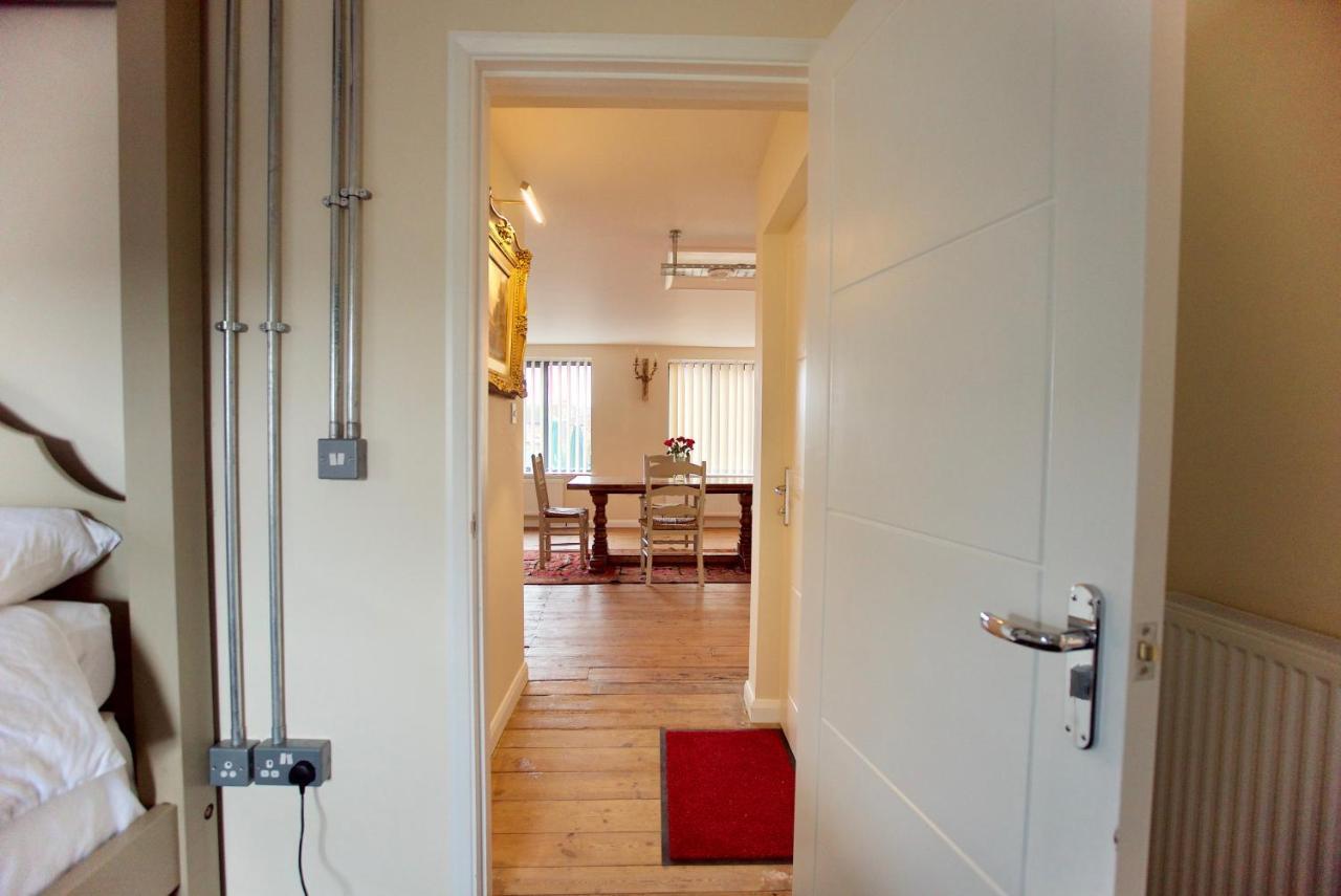 Spacious Apartment With Roof Terrace, Near The Waterfront, Ipswich Exterior photo